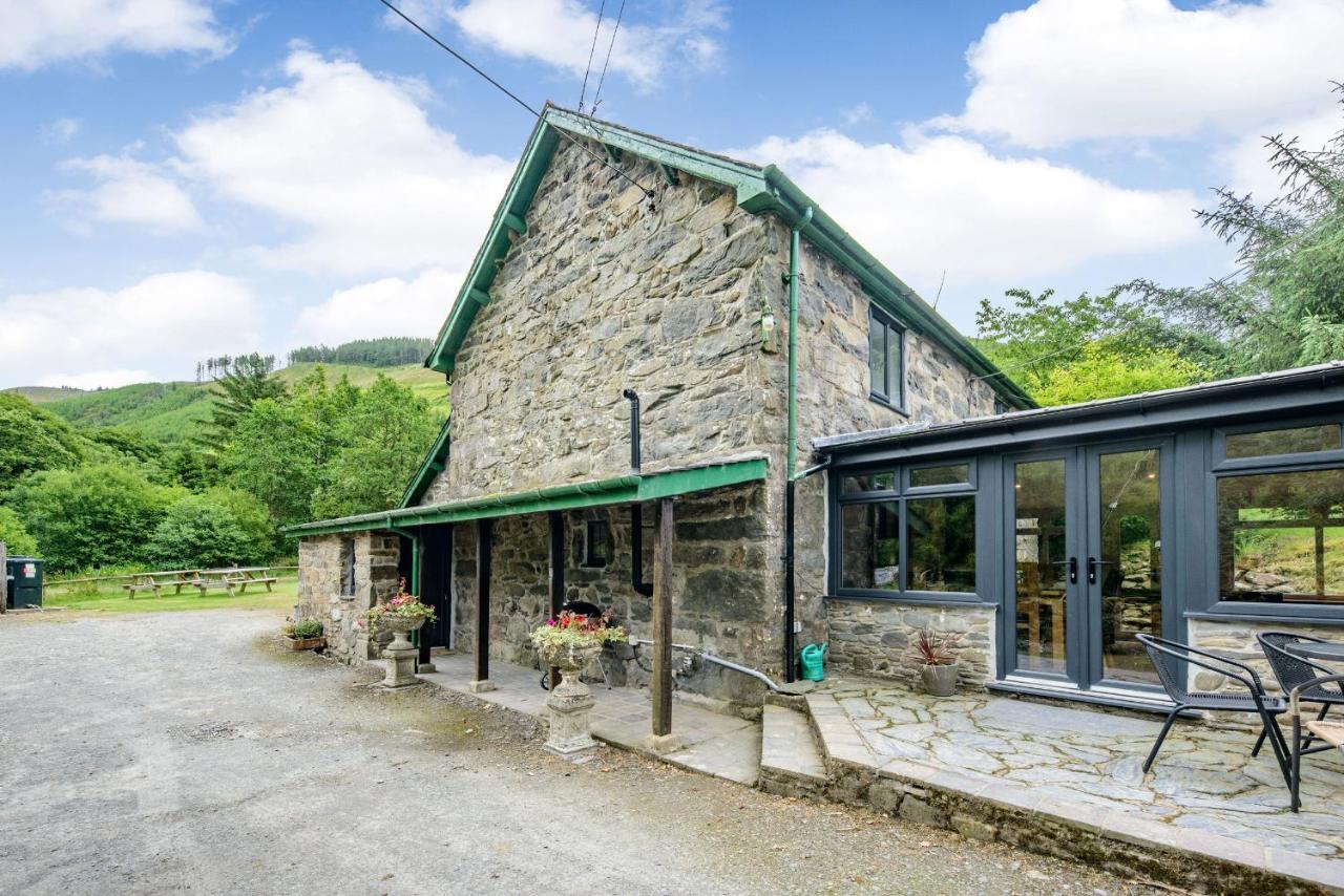 Groes Heol Villa Макънтлет Екстериор снимка